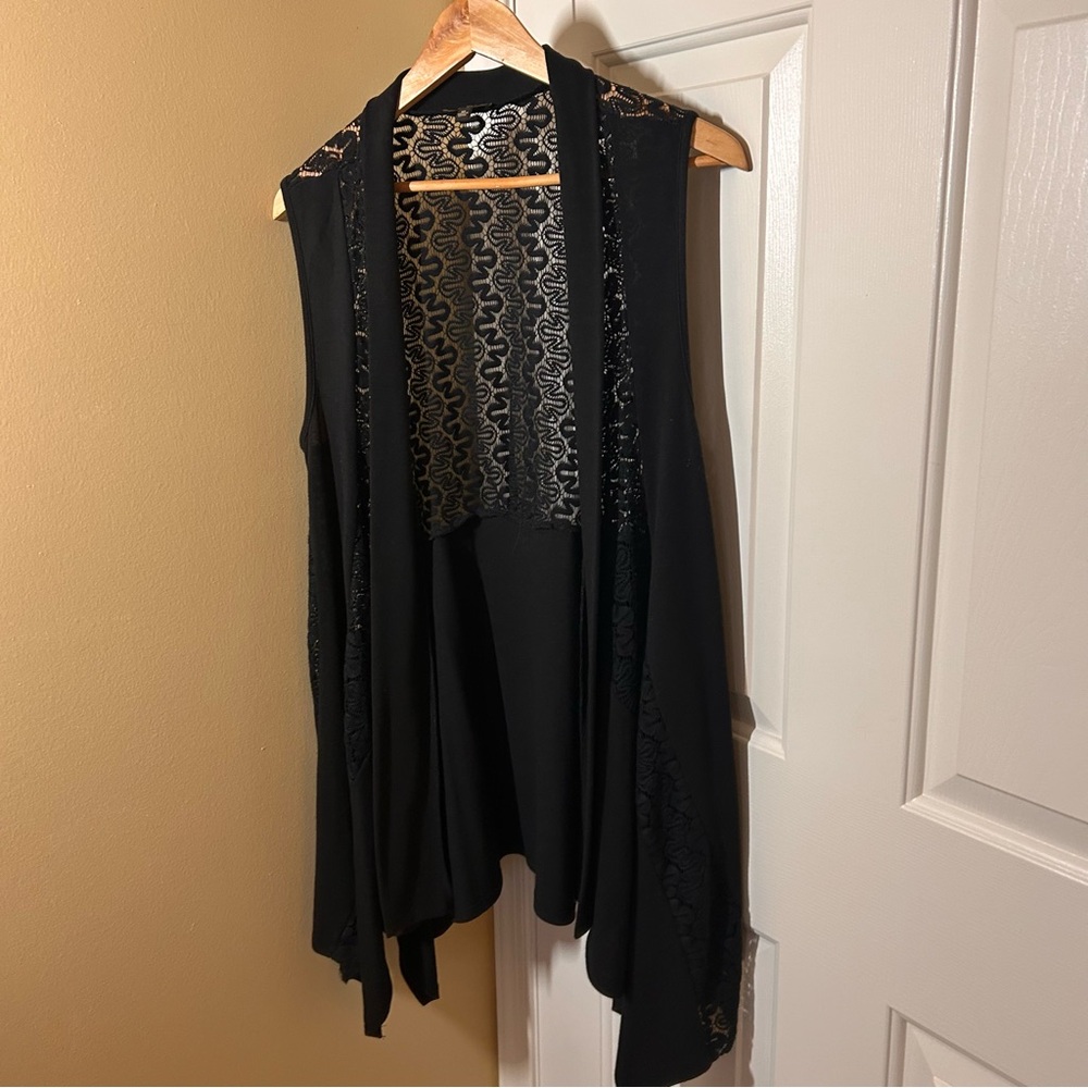 Cupio Black Tunic with Lace Details